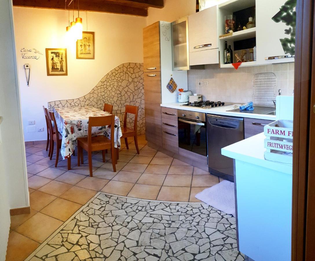 Casa Vacanza & Suite Joy Пескьера-дель-Гарда Экстерьер фото